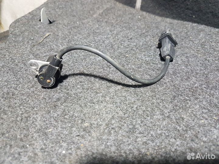 Датчик распредвала KIA spectra s6d