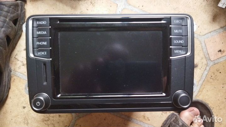 Штатная магнитола на volkswagen