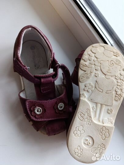 Сандалии для девочки