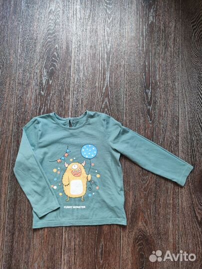 Продам лонгслив детский
