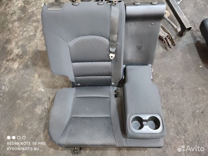 Сидение заднее правое Ssangyong Actyon C200 D20DTF