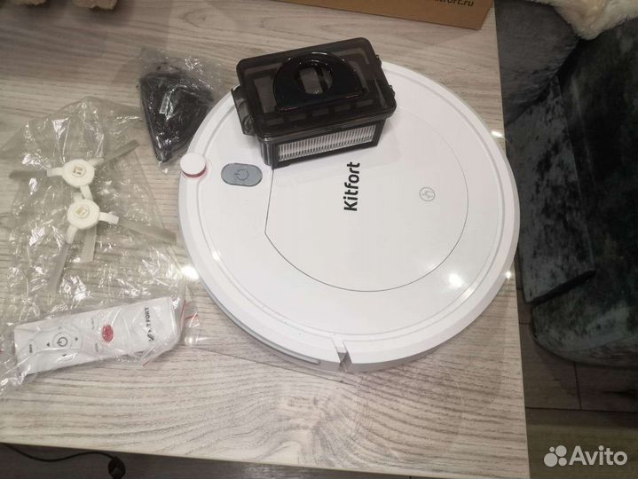 Робот пылесос Kitfort kt-531с пультом