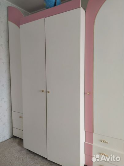 Спальный гарнитур