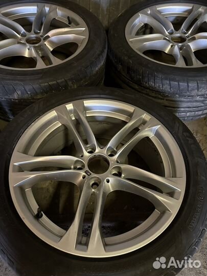 Колеса в сборе оригинал R18 бмв 613 стиль М