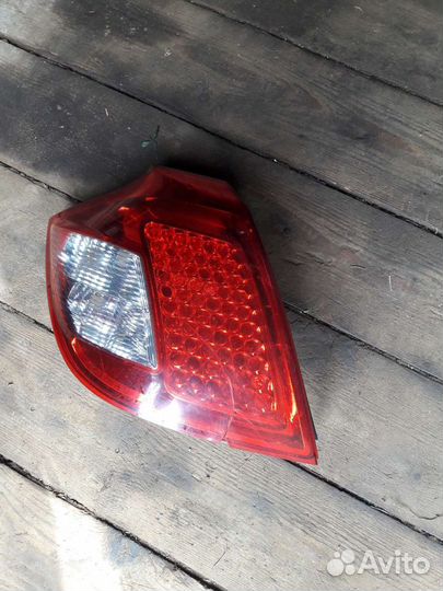 Задний левый фонарь kia ceed