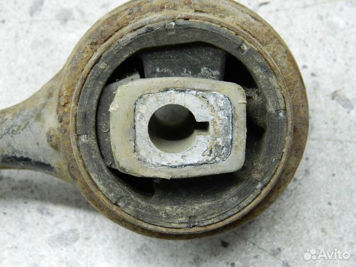 Рычаг передний нижний правый BMW 7-Series E38 1994