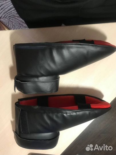 Набор Рэй Спорт. Шлем и накладки на ступни