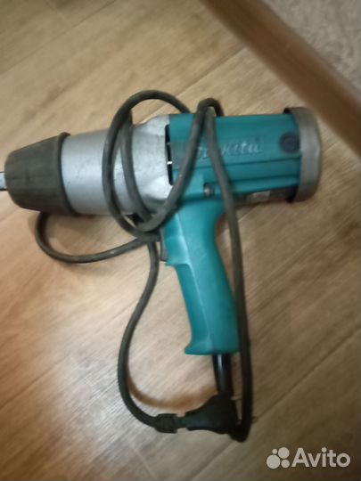 Гайковёрт сетевой макита