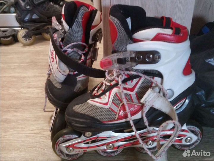 Роликовые коньки