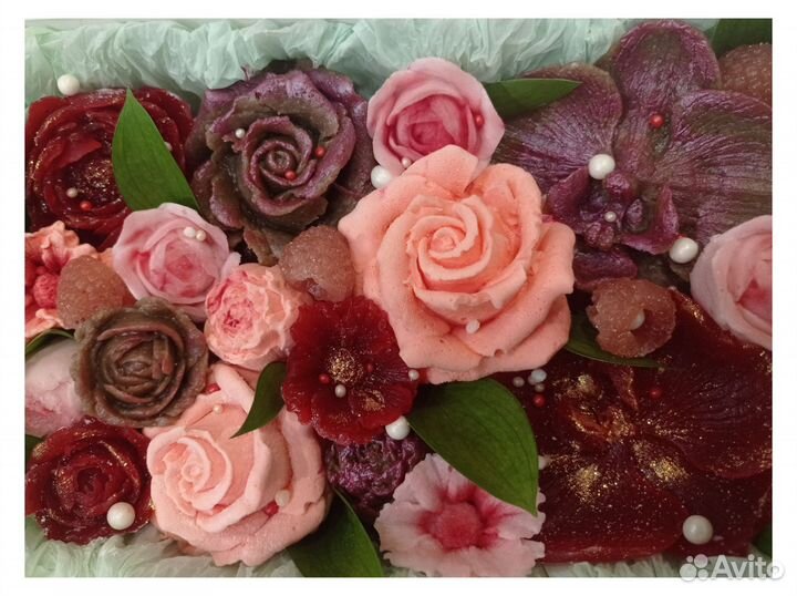 Сладкий подарок девушке