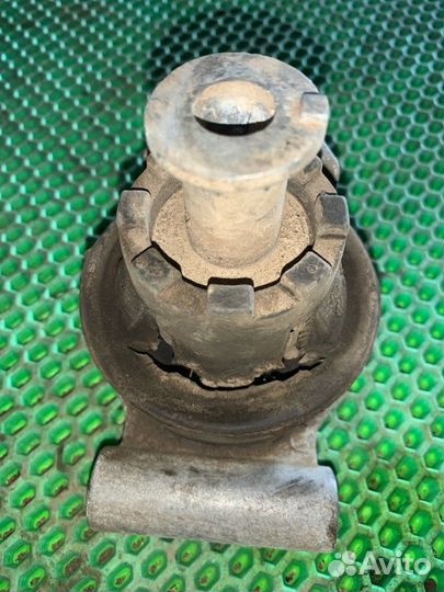 Подушка кпп задняя Opel Astra H Z18XER 2007