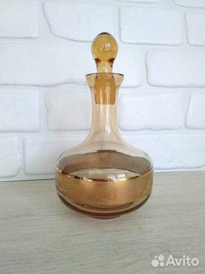 Стеклянный графин СССР. Цветное стекло СССР