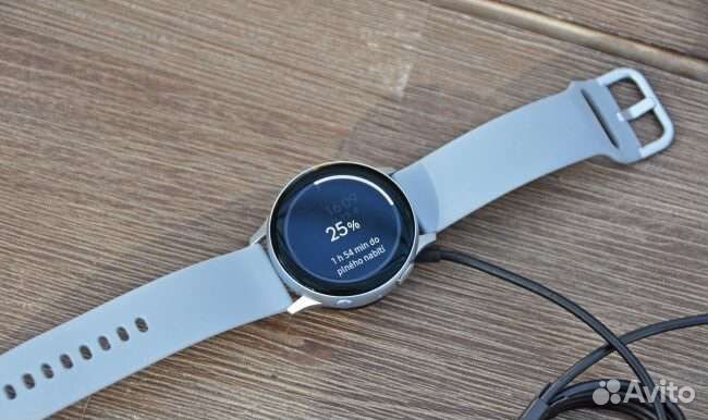 Умные часы Galaxy Watch Active 2