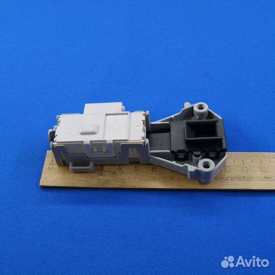 Блокировка люка (замок)