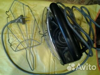 Утюг с подставкой рабочий