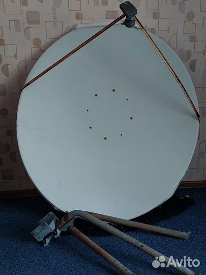 Спутниковая тарелка 1,2 м
