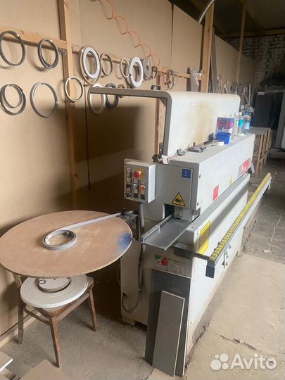 Автоматический кромкооблицовочный станок