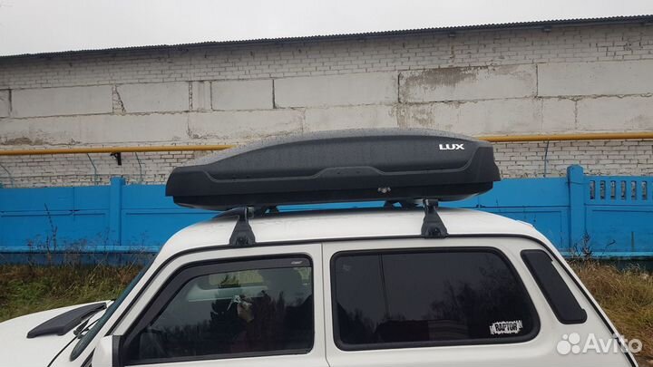 Автобокс LUX tavr 175см черный на Нива 4х4