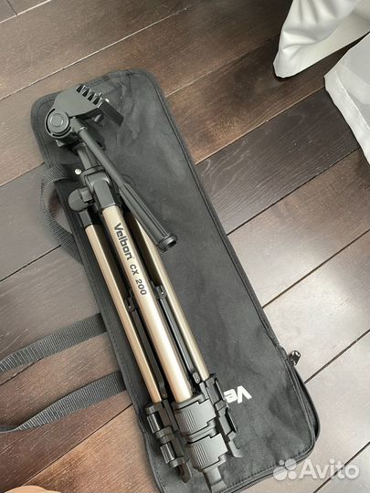 Штатив для фотоаппарата Velbon CX-200