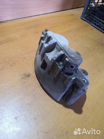 Суппорт тормозной передний правый Cadillac Srx 265