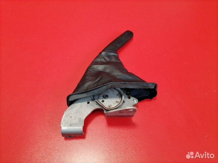 Рычаг стояночного тормоза Toyota Corolla ZRE151L