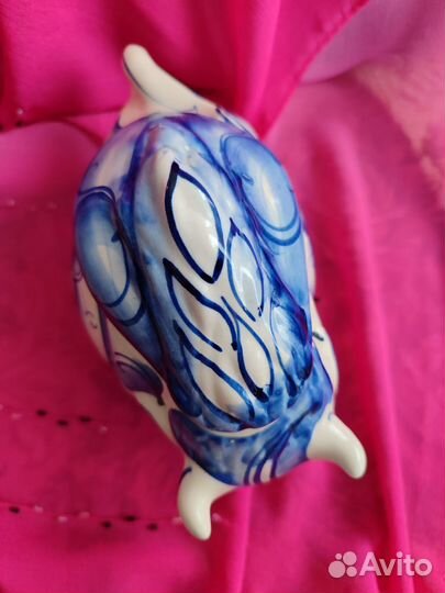 Бык под Гжель