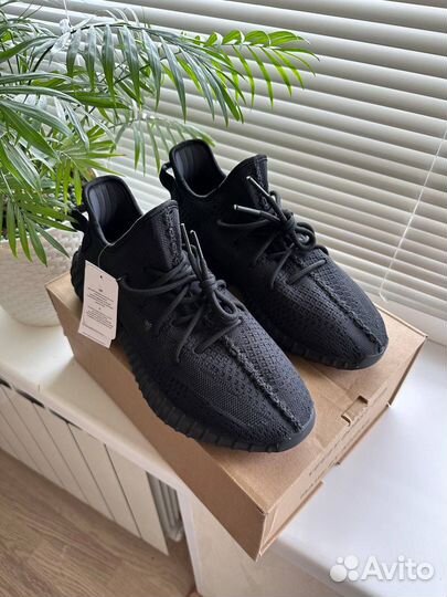 Adidas Yeezy boost 350 v2 onyx