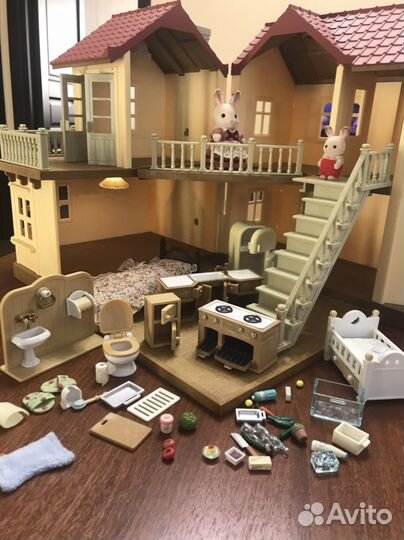 Домик большой Sylvanian Families с наполнением