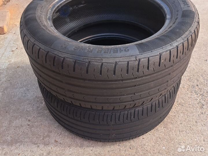 Continental ContiPremiumContact 215/55 R16 93H