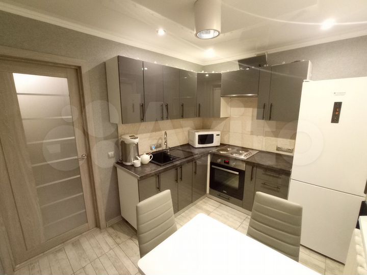 2-к. квартира, 54 м², 7/9 эт.