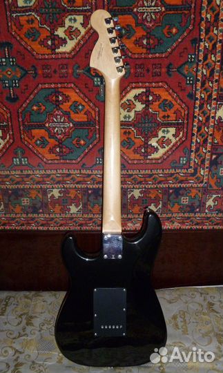 Fender Squier Affinity FAT Stratocaster HSS RW Mon