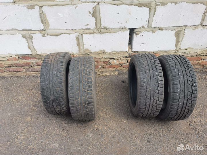 Kumho Ice Power KW21 215/55 R17 98T