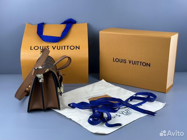 Сумка Louis Vuitton