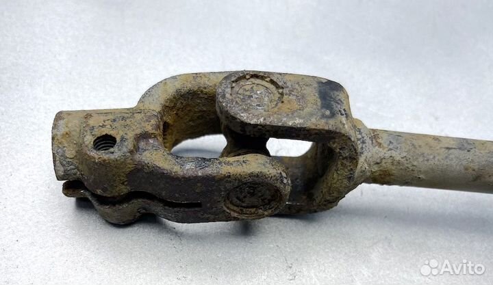 Мицубиси L300 Кардан рулевой