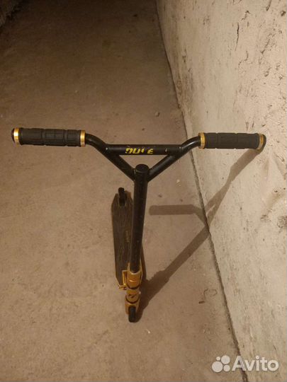 Трюковой самокат