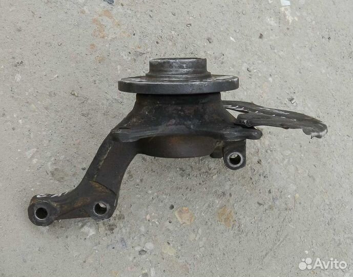 Кулак поворотный левый Chery Amulet