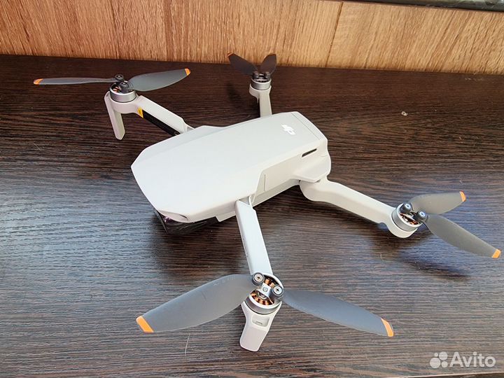 Квадрокоптер dji mini 2 fly more combo