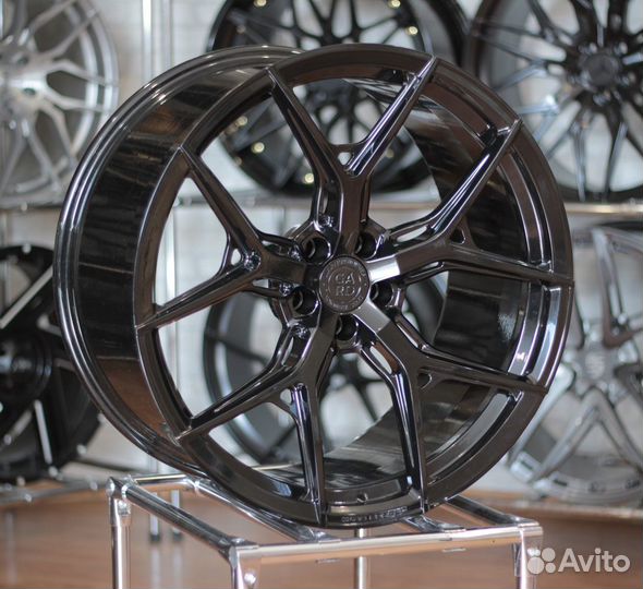 Диски оригинал Gard R22 на BMW X5 G05, X5 M