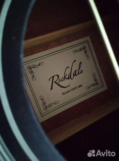 Акустическая гитара новая