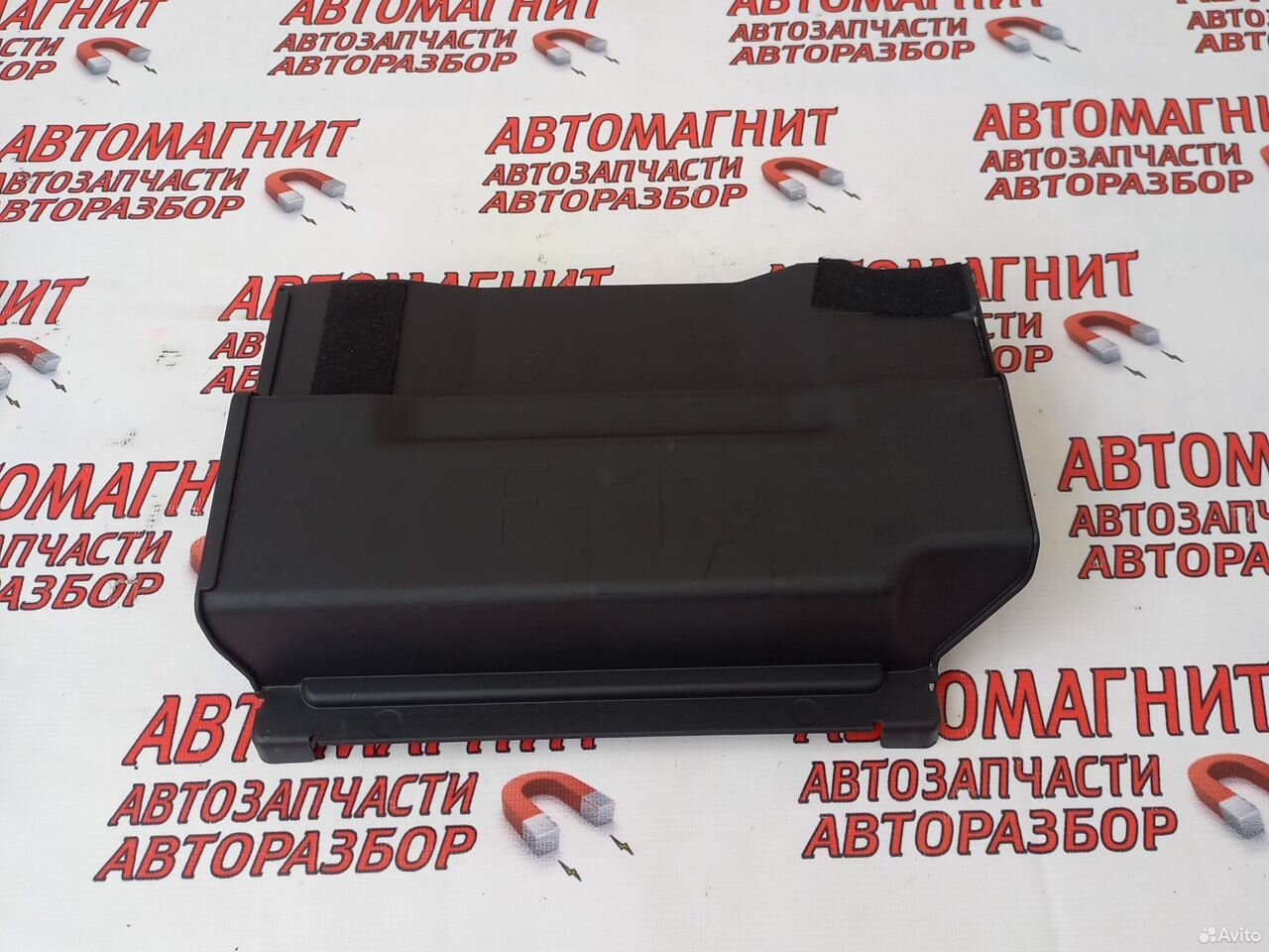 Крышка блока управления Lixiang L9