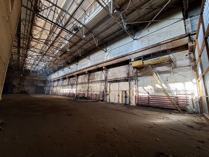 Производство, 8220 м²
