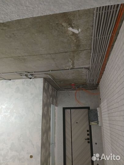 Услуги электрика, Электрик