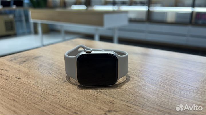 Apple Watch 8 41mm Starlight