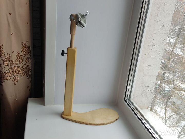 Держатель пяльцев рамок универсальный 33-58 см