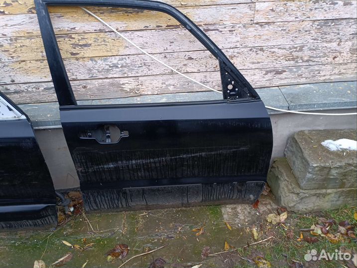 Дверь передняя правая митсубиси паджеро 3