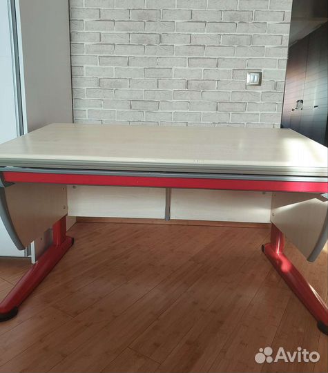 Растущая парта moll runner,производство Германия