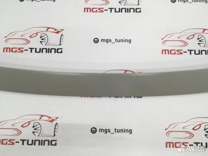 Спойлер на стекло BMW 5 G30 (Тайвань)