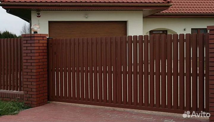 Забор из евроштакетника цена работа по договору