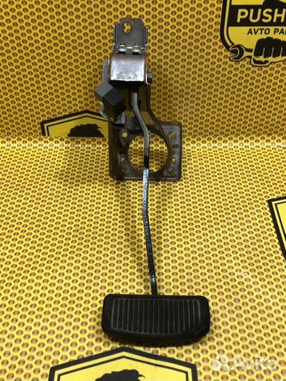 Педаль тормоза Kia Cerato TD G4FC 2011