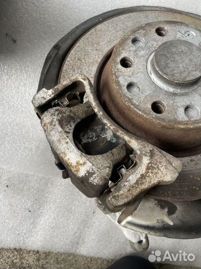 Суппорт задний Volkswagen Tiguan